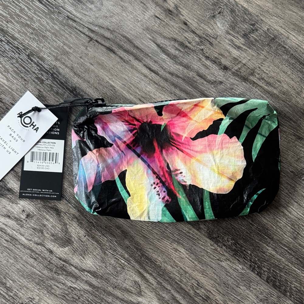 ✨ ALOHA Collection Hibiscus Palm Mini Pouch (7in x 4in) – New with Tag (NWT) ✨